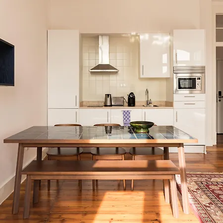 ذا فيزيونير *