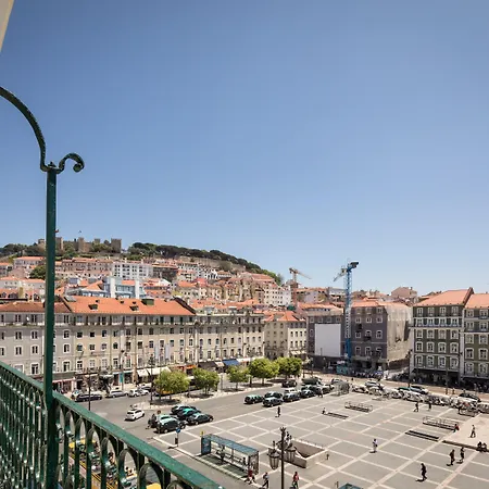 ذا فيزيونير شقة *